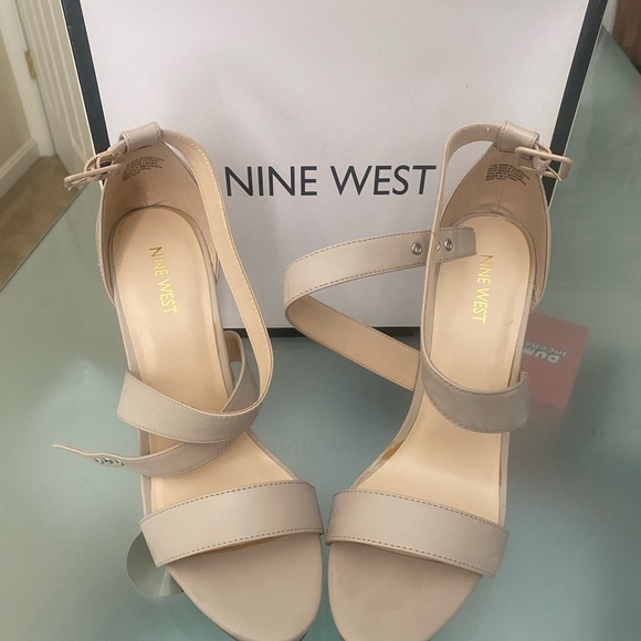 brand new stiletto camel platform sandals - Picture 3 of 5